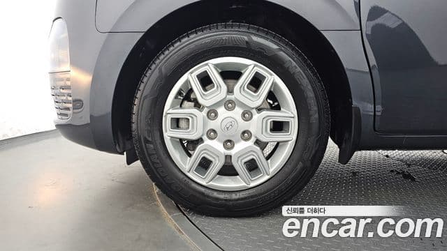 Hyundai Staria 2022 — Photo 1/20