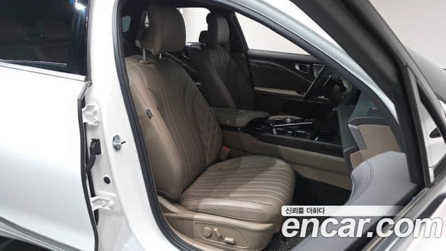 Kia K8 2024 — Photo 8/33