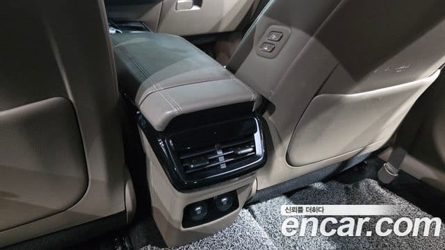 Kia K8 2024 — Photo 28/33