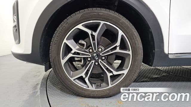 Kia Sportage The Bold 2020 — Şəkil 34/35
