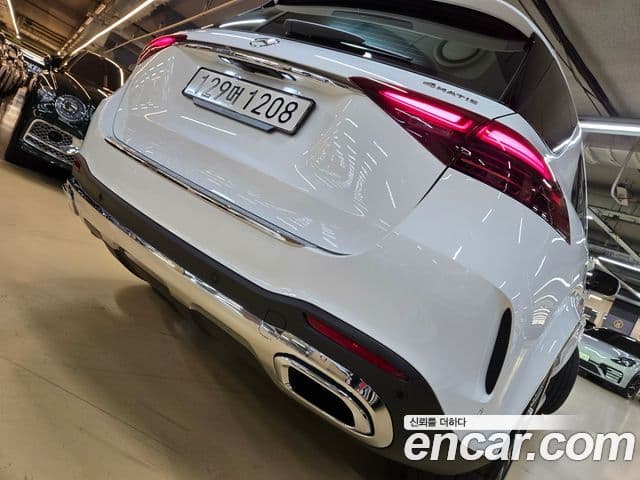 Mercedes-Benz GLE-Class 2025 — Photo 9/20