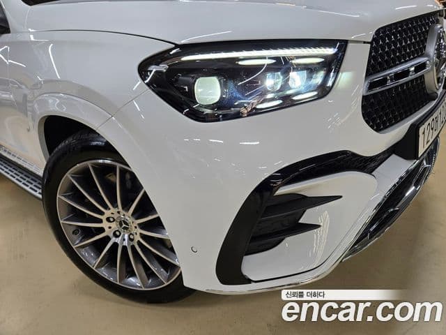 Mercedes-Benz GLE-Class 2025 — Photo 8/20