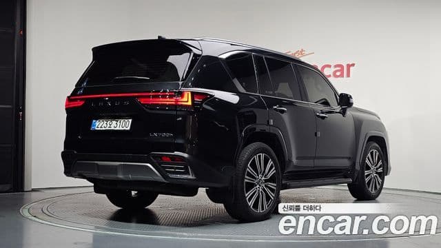 Lexus LX 2025 — Photo 25/34