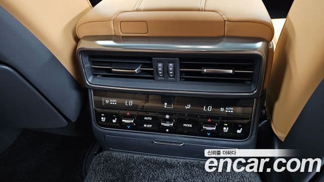 Lexus LX 2025 — Photo 12/34