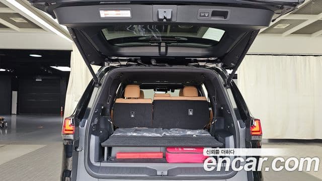 Lexus LX 2025 — Photo 9/34