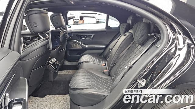 Mercedes-Benz S-Class 2021 — Photo 30/36