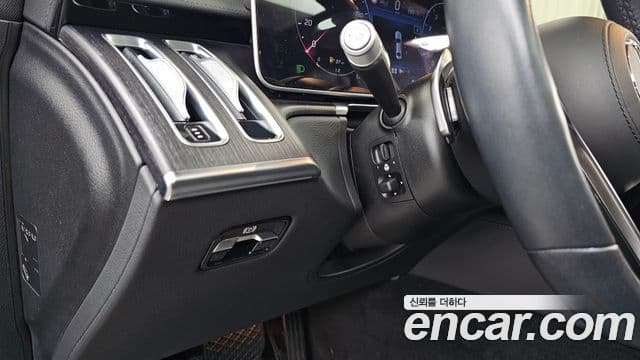 Mercedes-Benz S-Class 2021 — Photo 8/36