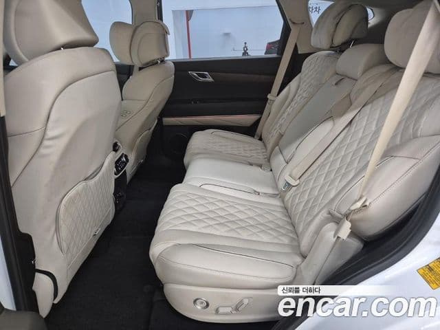 Genesis GV80 2023 — Photo 14/20