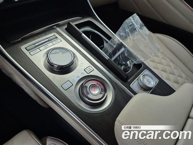 Genesis GV80 2023 — Photo 7/20