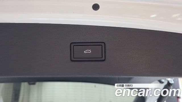 Volkswagen Tiguan 2022 — Photo 27/31