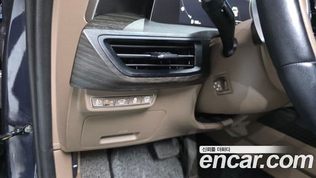 Kia K8 2021 — Şəkil 26/34