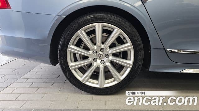 Volvo S90 2018 — ფოტო 5/20