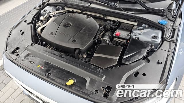 Volvo S90 2018 — ფოტო 17/20