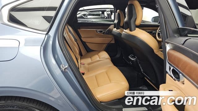 Volvo S90 2018 — ფოტო 15/20
