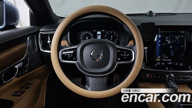 Volvo S90 2018 — ფოტო 4/20