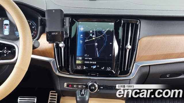 Volvo S90 2018 — ფოტო 3/20
