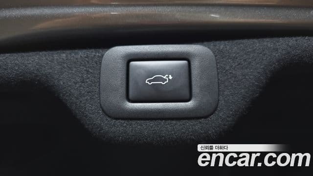 Lexus ES300h 2025 — ფოტო 23/33