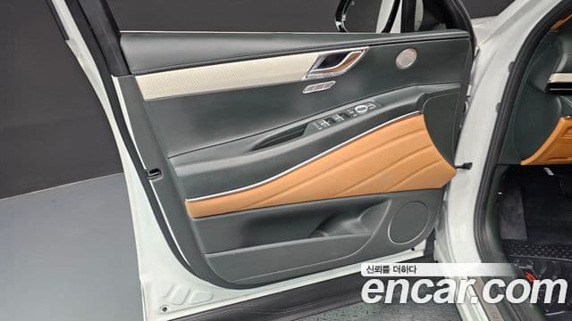Genesis GV80 2024 — ფოტო 29/32