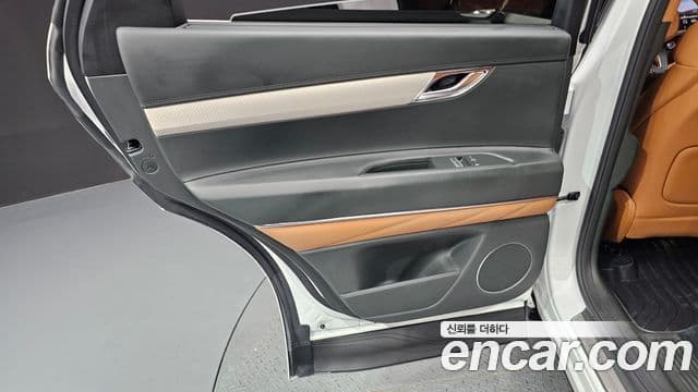 Genesis GV80 2024 — ფოტო 16/32