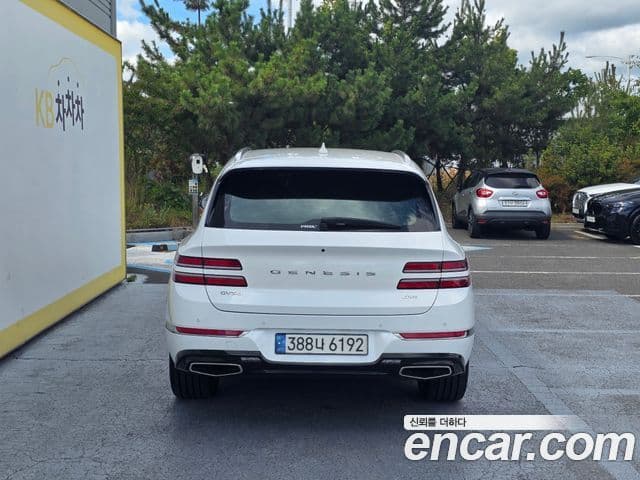 Genesis GV80 2023 — ფოტო 13/19