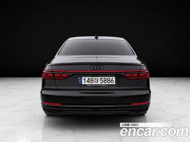 Audi A8 2022 — Photo 8/15