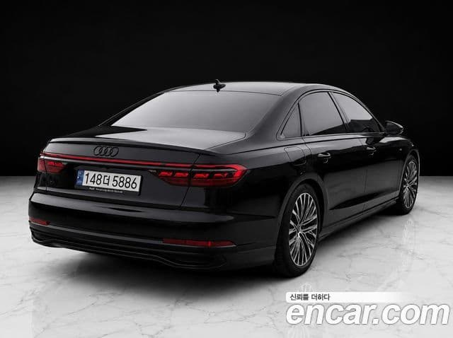 Audi A8 2022 — Photo 6/15