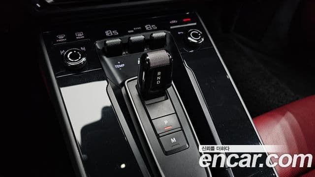 Porsche 911 2020 — Photo 10/35