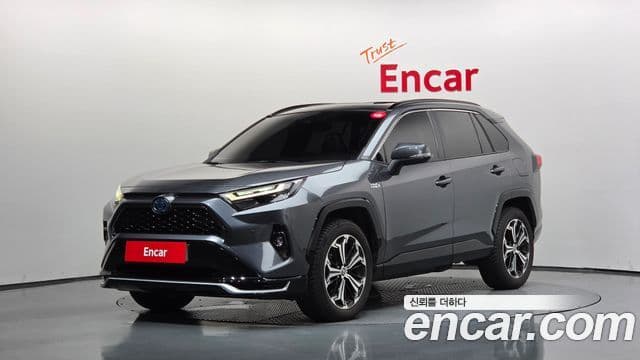 Toyota RAV4 2023 — Şəkil 30/35
