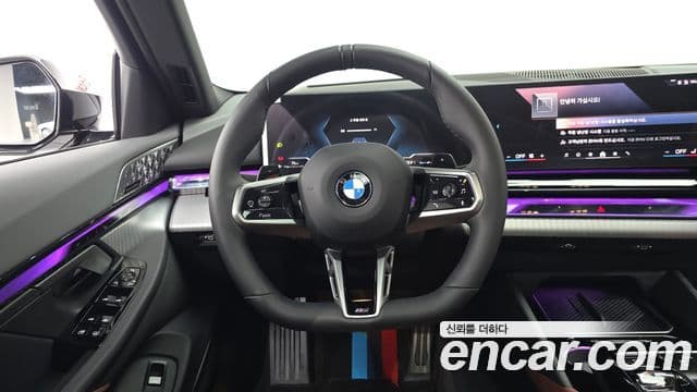 BMW 5 Series 2025 — Photo 18/32
