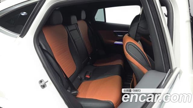 Mercedes-Benz GLC-Class 2026 — Photo 26/32