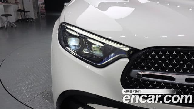 Mercedes-Benz GLC-Class 2026 — Photo 6/32