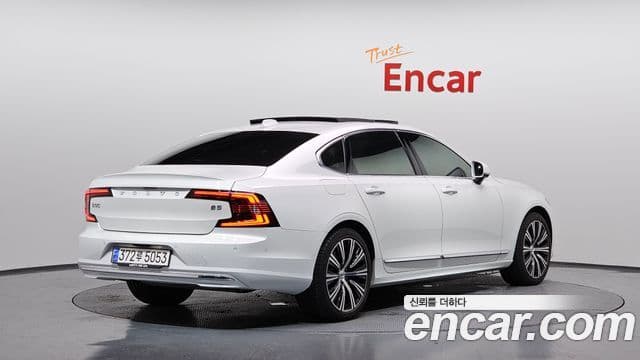 Volvo S90 2023 — Фото 2/20