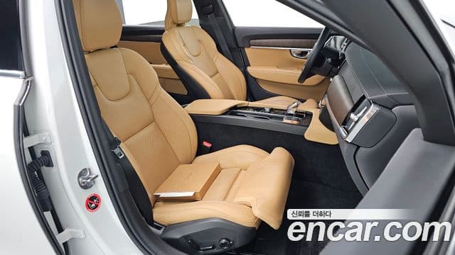 Volvo S90 2023 — Şəkil 29/30