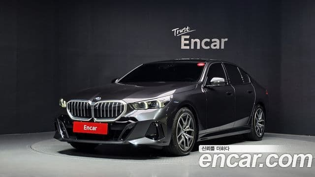 BMW 5 Series 2026 — Photo 18/20