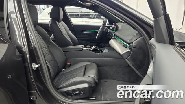 BMW 5 Series 2026 — Photo 8/20