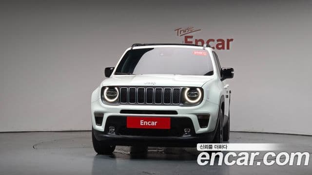Jeep Renegade 2023 — Photo 9/34