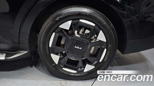 Kia Carnival 2024 — Фото 4/20