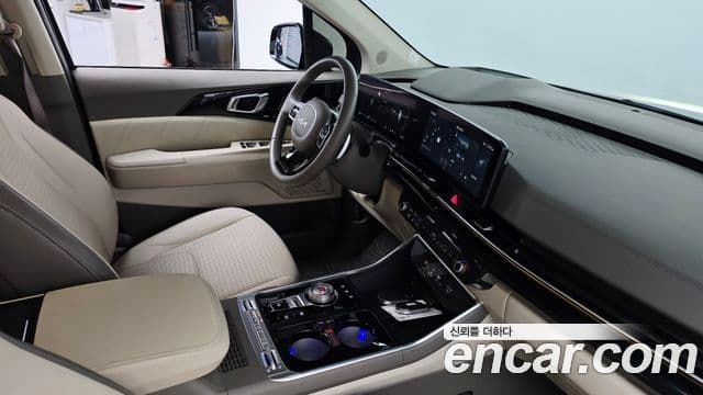 Kia Carnival 2024 — Photo 14/47