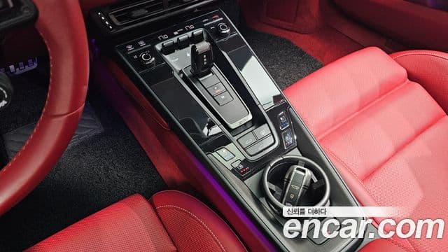 Porsche 911 2022 — Photo 14/20