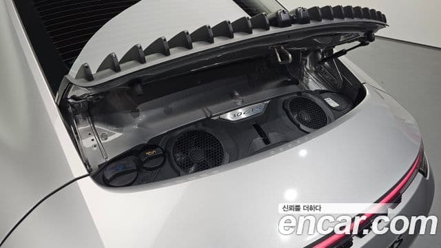 Porsche 911 2022 — Photo 17/20