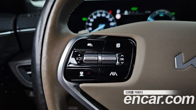 Kia K8 2022 — Photo 11/32