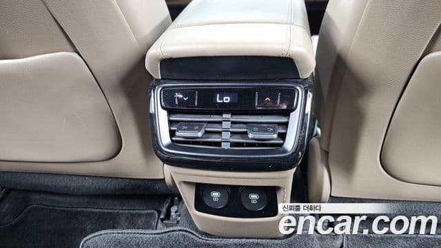 Kia K8 2022 — Photo 20/32