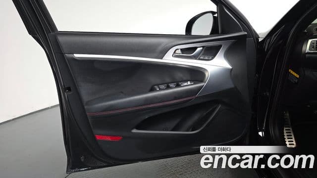 Genesis G70 2019 — Şəkil 26/30