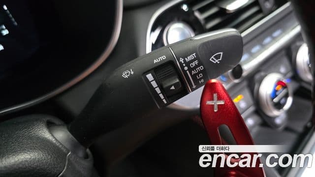 Genesis G70 2019 — Şəkil 17/30