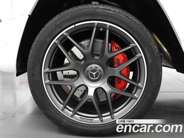 Mercedes-Benz G-Class 2022 — Photo 15/20