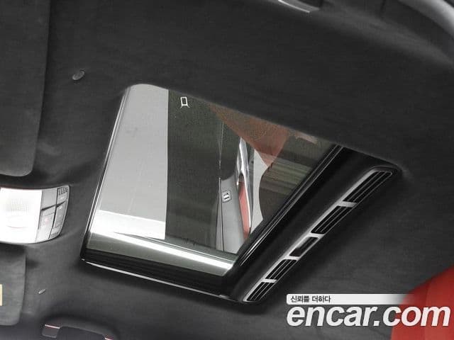 Mercedes-Benz G-Class 2022 — Photo 9/20