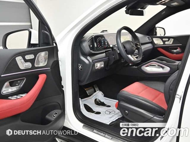 Mercedes-Benz GLE-Class 2025 — Photo 18/20