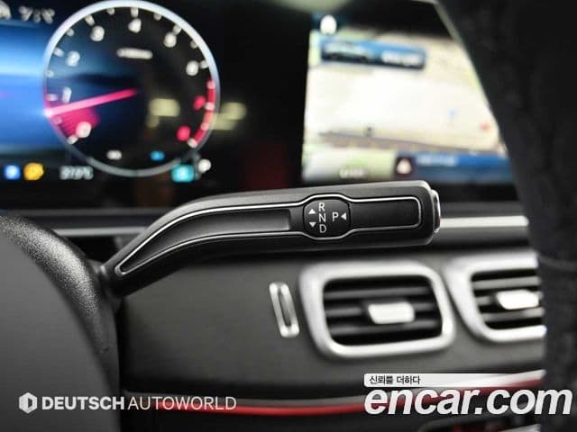Mercedes-Benz GLE-Class 2025 — Photo 12/20