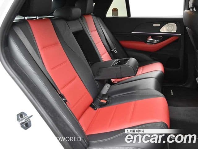 Mercedes-Benz GLE-Class 2025 — Photo 14/20