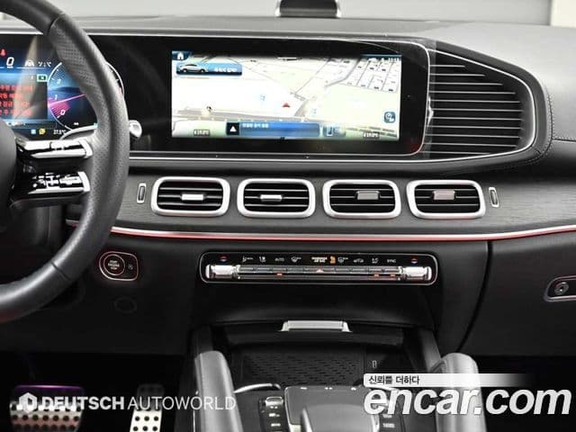 Mercedes-Benz GLE-Class 2025 — Photo 19/20